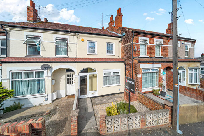3 Bedroom Terraced House For Sale In Upper Sheridan Road, Belvedere, DA17