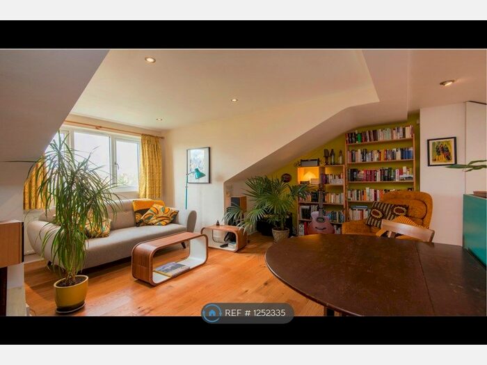 1 Bedroom Flat To Rent In Goulton Road, London, E5