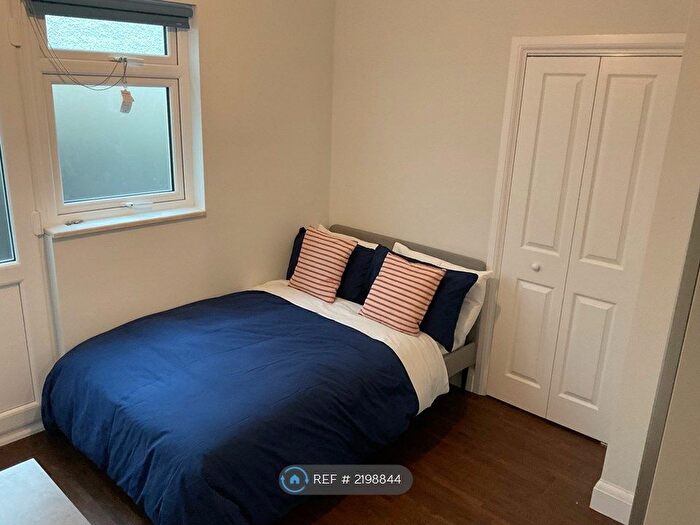 Studio To Rent In Harwood Avenue, Greater London, BR1