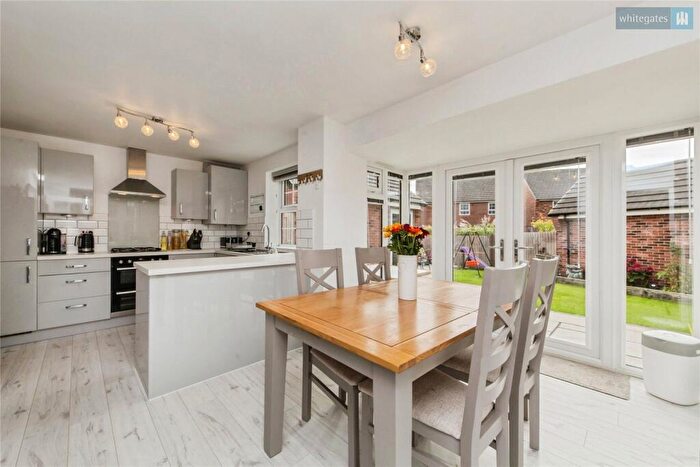 4 Bedroom Detached House For Sale In Reaseheath Way, Henhull, Nantwich, Cheshire, CW5 - Photo 7