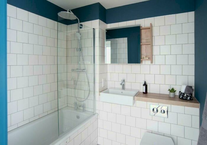 2 Bedroom Flat To Rent In Dingwall Road, Croydon, London, CR0