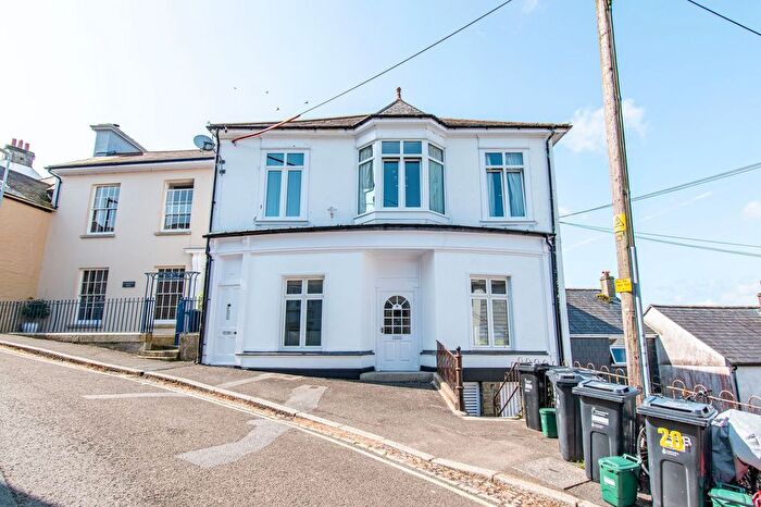 4 Bedroom Flat To Rent In Church Street, Liskeard, PL14