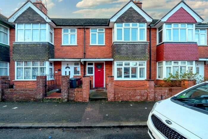 3 Bedroom Terraced House To Rent In Audley Street, Reading, RG30