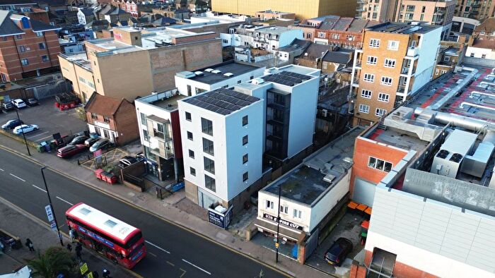 10 Bedroom Detached House For Sale In Hanworth Road, Hounslow, TW3