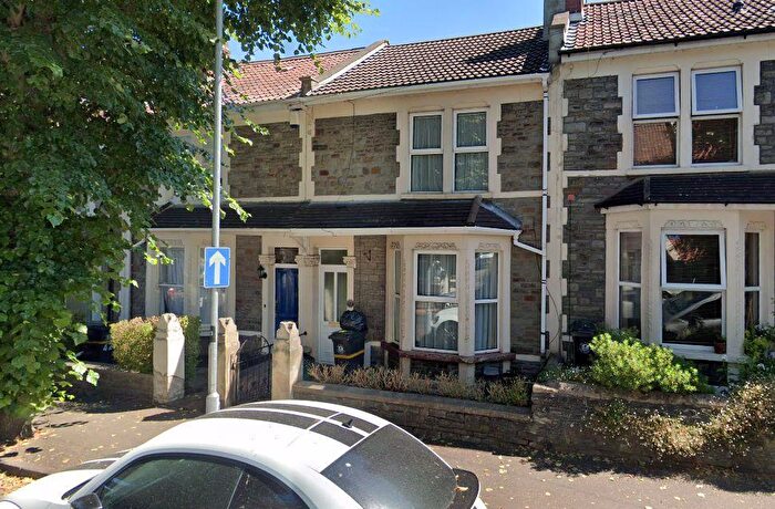 4 Bedroom Terraced House To Rent In Stanbury Avenue, Bristol, BS16