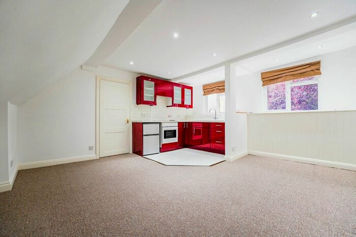 1 Bedroom Flat To Rent In Archway Court, Faringdon, SN7