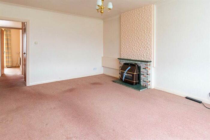 2 Bedroom Detached Bungalow For Sale In Rowan Drive, Keyworth, NG12