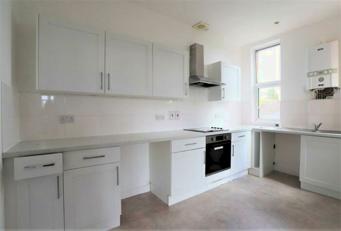 2 Bedroom Apartment To Rent In Sale, M33