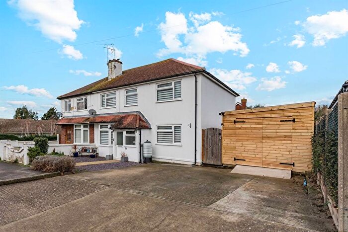 5 Bedroom Semi Detached House For Sale In Nursery Close, Whitstable, CT5