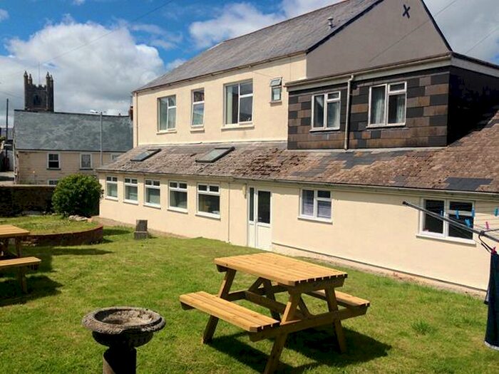 2 Bedroom Flat To Rent In Flat, Kendall Green, PL17