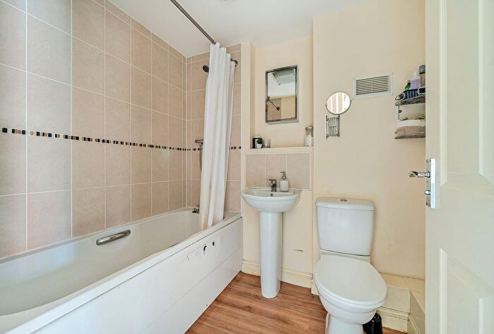3 Bedroom Terraced House For Sale In Arthur Milton Street, Bristol, BS7