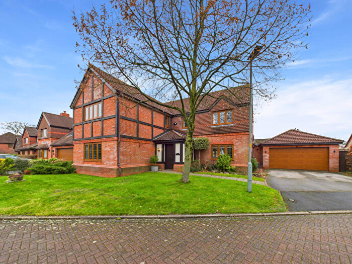 5 Bedroom Detached House For Sale In Old School Drive, Longton, PR4