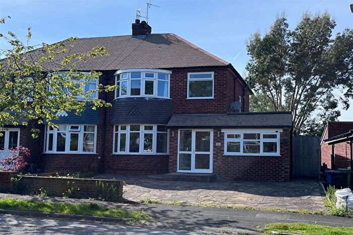 3 Bedroom Semi-Detached House To Rent In Tewkesbury Avenue, Hale, Altrincham, WA15