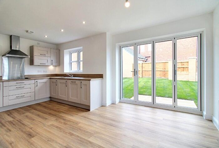 3 Bedroom Detached House To Rent In Princes Meadows, PR4