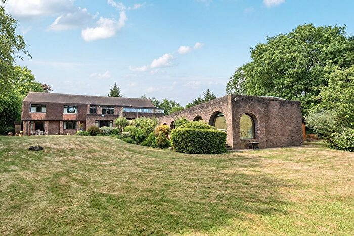 6 Bedroom Detached House For Sale In Totteridge Common, London, N20