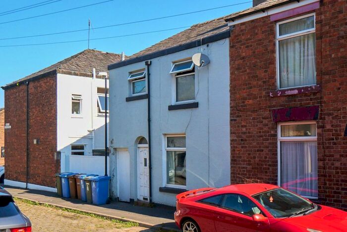 3 Bedroom Terraced House To Rent In Hope St, Chorley, Lancashire, PR7