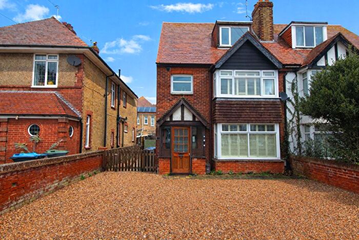1 Bedroom Flat For Sale In Westbrook Avenue, Westbrook, Margate, CT9