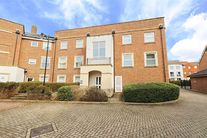 2 Bedroom Flat For Sale In Sentry House, Summer Gardens, Ickenham, UB10