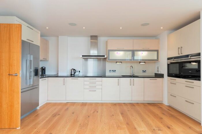 2 Bedroom Flat To Rent In Axis Court, London, SE16