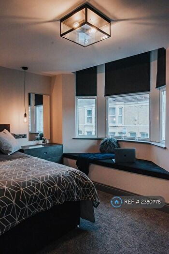 6 Bedroom Terraced House To Rent In Adelaide Road, Kensington, Liverpool, L7
