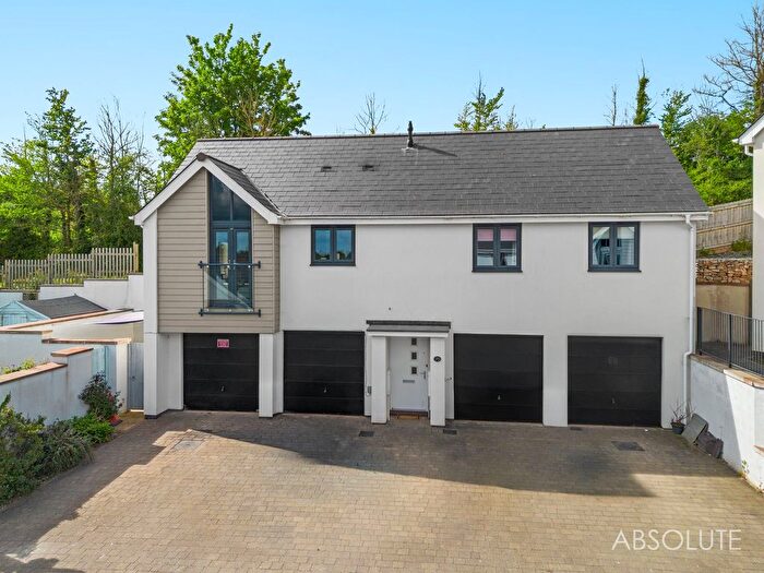 2 Bedroom Detached House For Sale In Plantation Way, Torquay, TQ2