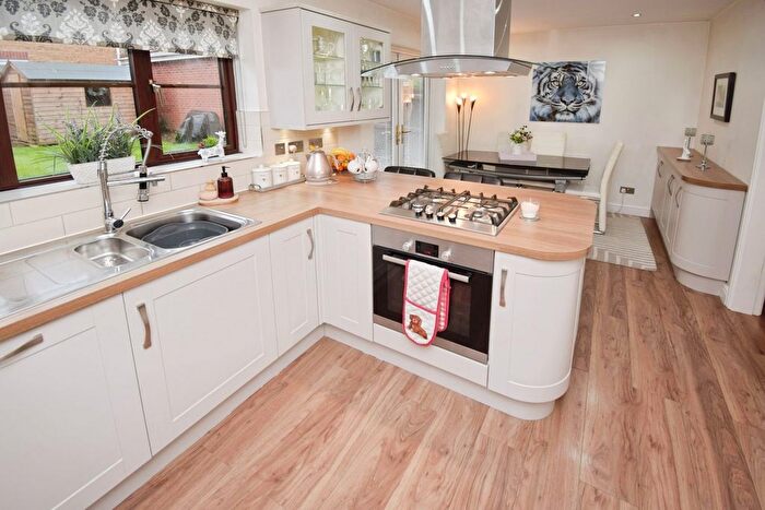 4 Bedroom Detached House For Sale In Upperfield Way, Morrisons Estate, Binley, Coventry, CV3