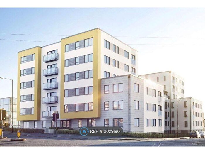 1 Bedroom Flat To Rent In Stoke Road, Slough, SL2