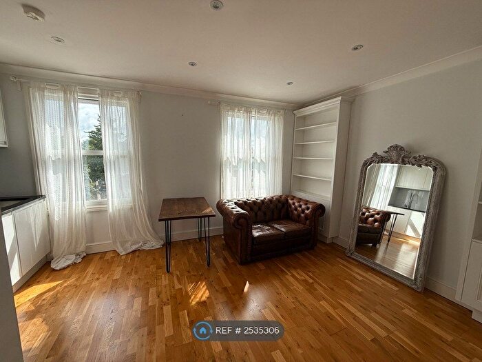 1 Bedroom Flat To Rent In York Way, London, N7