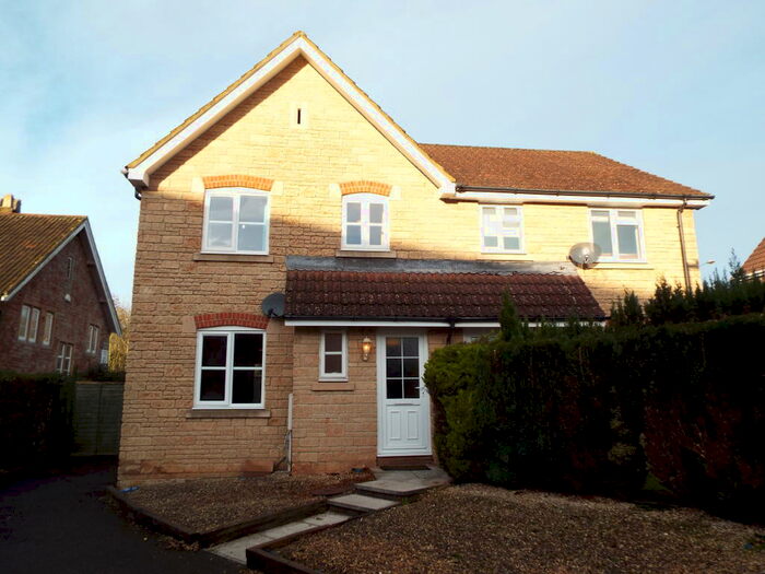 3 Bedroom Semi-Detached House To Rent In Knapp Hill, Wells, BA5