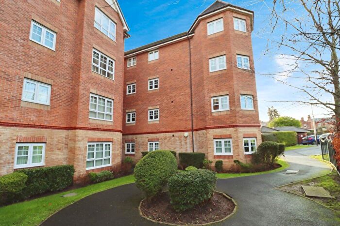 2 Bedroom Flat To Rent In Holmes Court, Merlin Road, Prenton, CH42