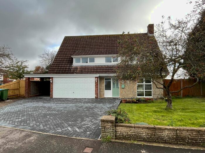 4 Bedroom Detached House To Rent In Hollam Crescent, Fareham, PO14