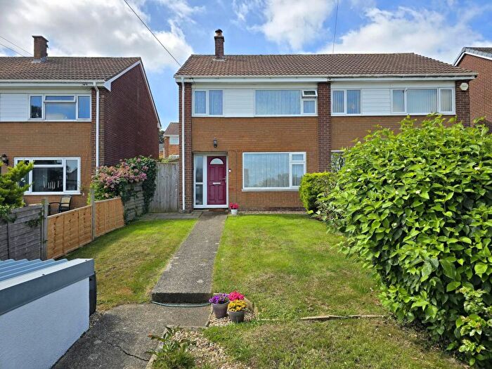 3 Bedroom Semi-Detached House For Sale In Abbots Drive, Bideford, EX39