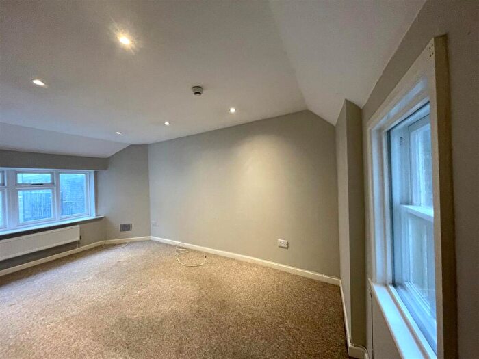 1 Bedroom Flat To Rent In High Street, Rottingdean, Brighton, BN2