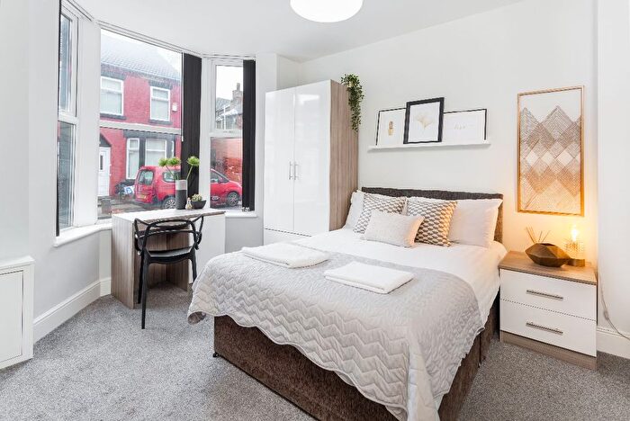 5 Bedroom Terraced House To Rent In Halsbury Road, Kensington, Liverpool, L6