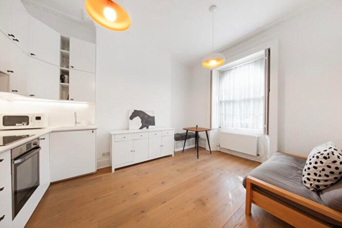 1 Bedroom Apartment To Rent In Aberdeen Place, St. Johns Wood, London, NW8