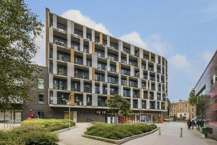 1 Bedroom Flat To Rent In Atkins Square, Hackney Central, E8