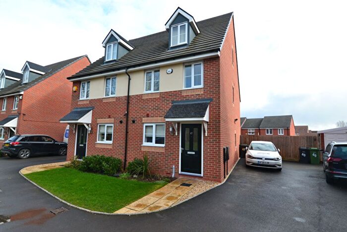 3 Bedroom Semi-Detached House For Sale In Jennie Lee Avenue, Wednesfield, Wolverhampton, WV11