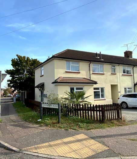 2 Bedroom Flat To Rent In Tennyson Road, Chelmsford, CM1