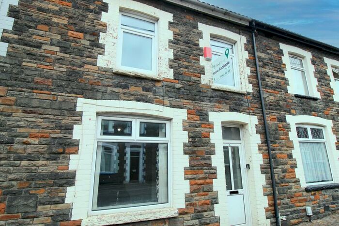 5 Bedroom House To Rent In Queen Street, Treforest, Pontypridd, CF37