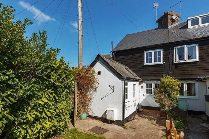 2 Bedroom Terraced House To Rent In Shinecroft, Otford, TN14