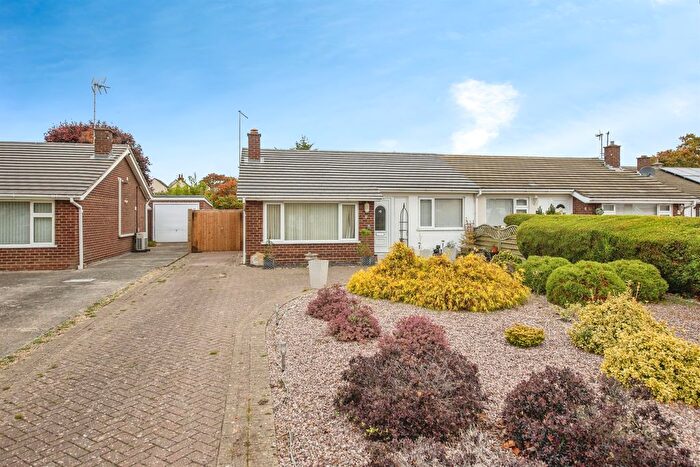 2 Bedroom Semi-detached House For Sale In Cloverlands, Colchester, CO4