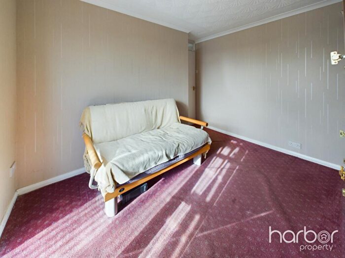 2 Bedroom Detached Bungalow For Sale In Thornyburn Drive, Baillieston, Glasgow, City Of Glasgow, G69