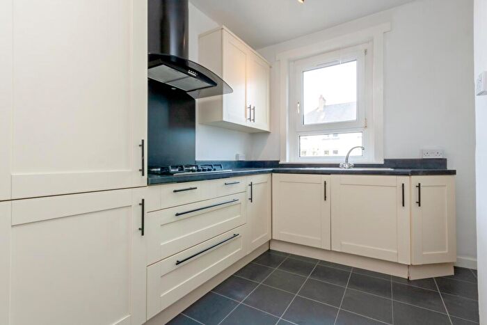 2 Bedroom Flat For Sale In Hilton Terrace, Hilton, Aberdeen, AB24