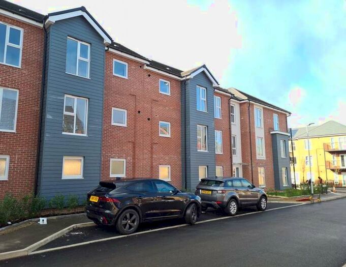 2 Bedroom Apartment To Rent In Tilling Green Dunstable, LU5