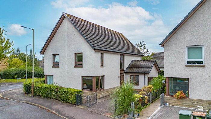 3 Bedroom House For Sale In Lark Avenue, Perth, PH1