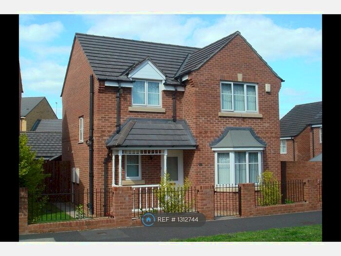 3 Bedroom Detached House To Rent In New Village Way, Morley, Leeds LS27