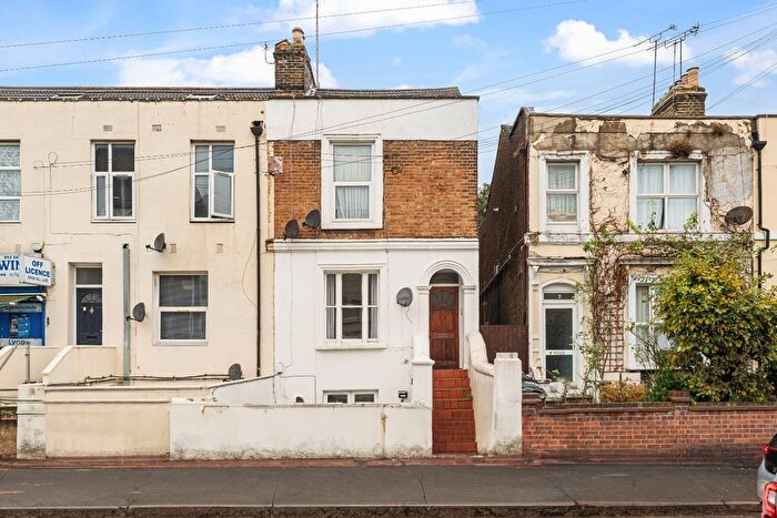 1 Bedroom Flat To Rent In Highfield Road, Dartford, Kent, DA1