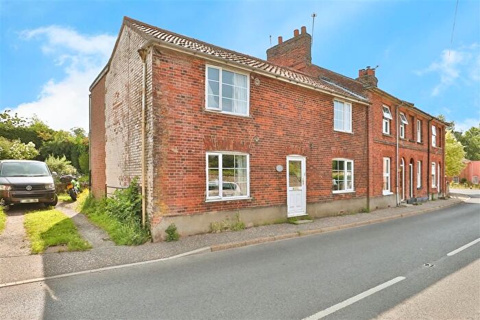 3 Bedroom Semi-detached House For Sale In High Street, North Elmham, Dereham, NR20