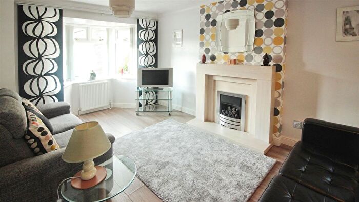 4 Bedroom Detached House For Sale In Stonecroft, Stanley, Wakefield, WF3