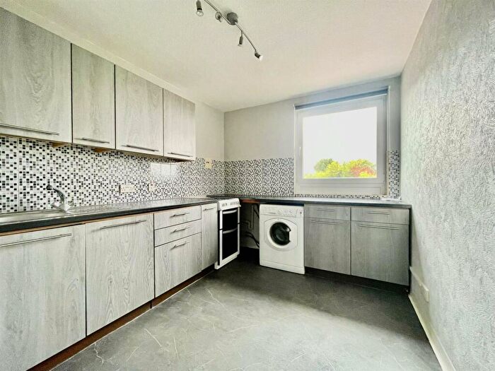 1 Bedroom Mews To Rent In Charlesway Court, PR2